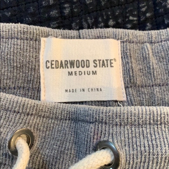 Shorts - Picture 3 of 3